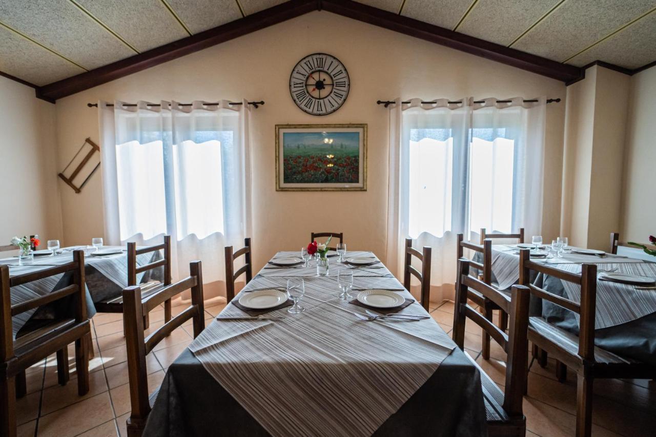 Agriturismo Zugarelli อันกุยลารา ซาบาเซีย ภายนอก รูปภาพ