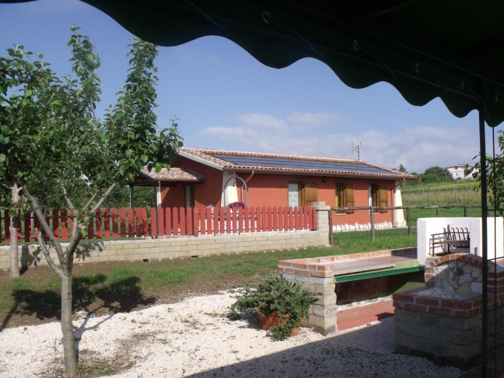 Agriturismo Zugarelli อันกุยลารา ซาบาเซีย ภายนอก รูปภาพ
